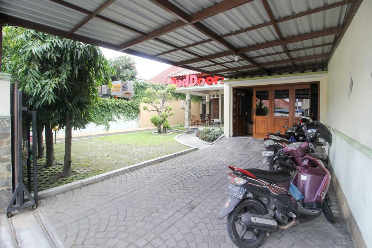 Reddoorz Plus @ Tegal Panggung Yogyakarta Esterno foto