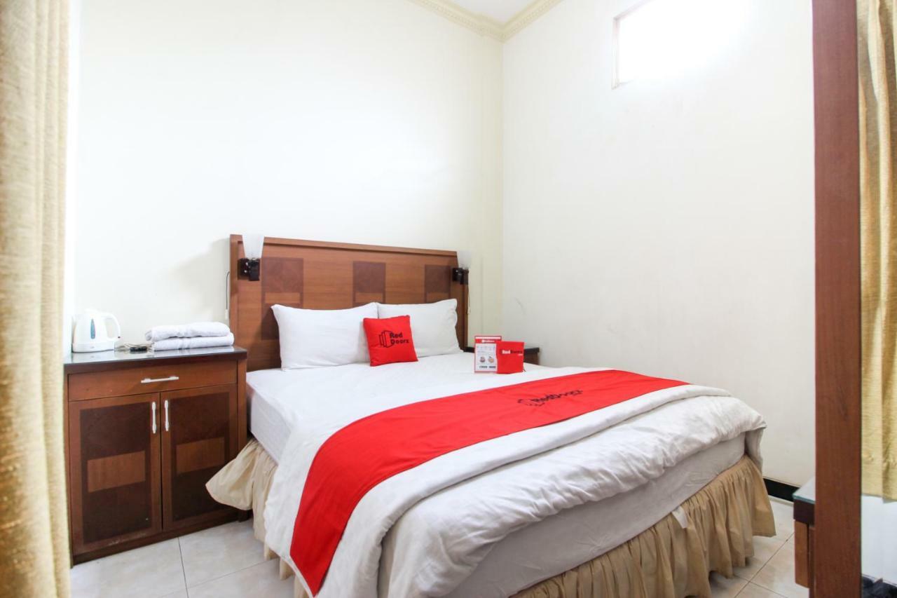 Reddoorz Plus @ Tegal Panggung Yogyakarta Esterno foto